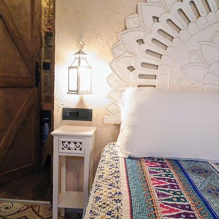 Stone Cave Suite Rhodes City Екстер'єр фото
