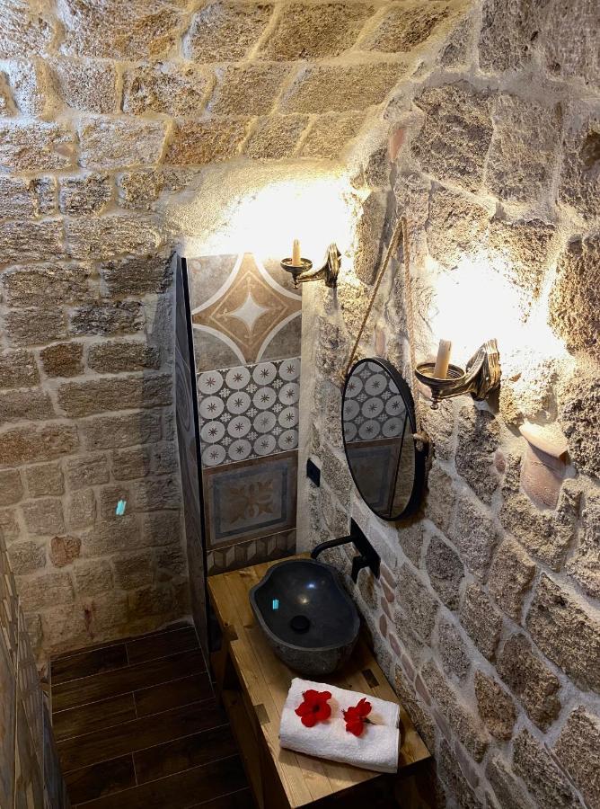 Stone Cave Suite Rhodes City Екстер'єр фото