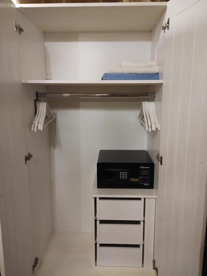 Stone Cave Suite Rhodes City Екстер'єр фото